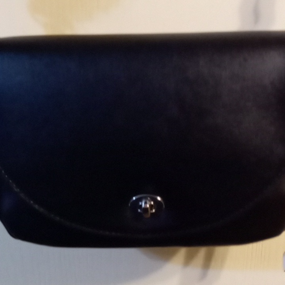 Rae Dunn Crossbody Bag New Black CLEARANCE! FINAL PRICE! - Picture 3 of 8